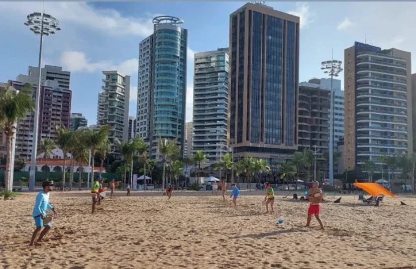 Point Iracema Beach Frescobol