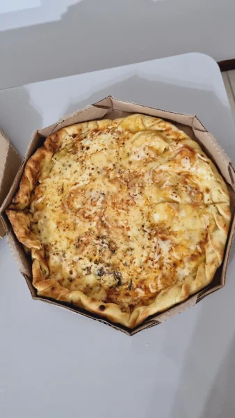 Royal Pizza