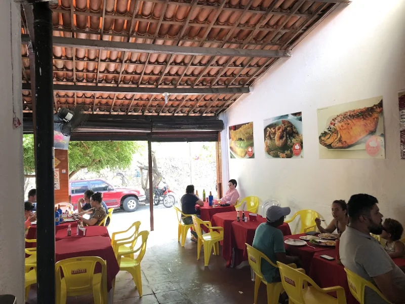 Rogério pastéis e comidas típicas