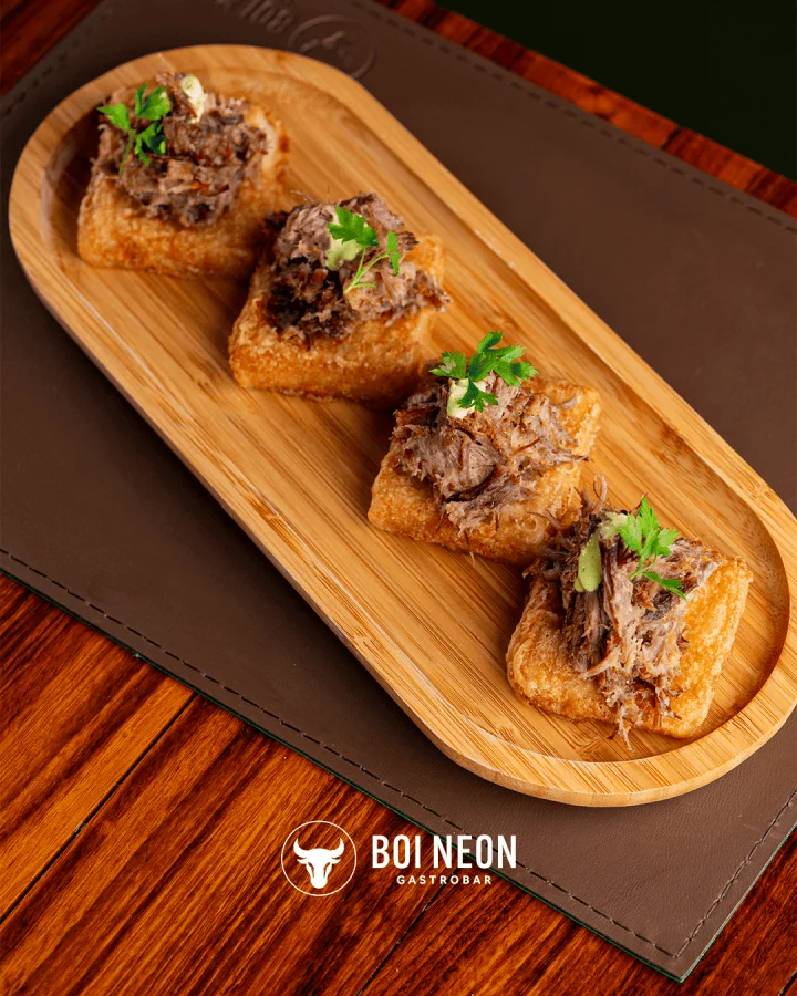 Boi Neon Gastrobar - foto 1